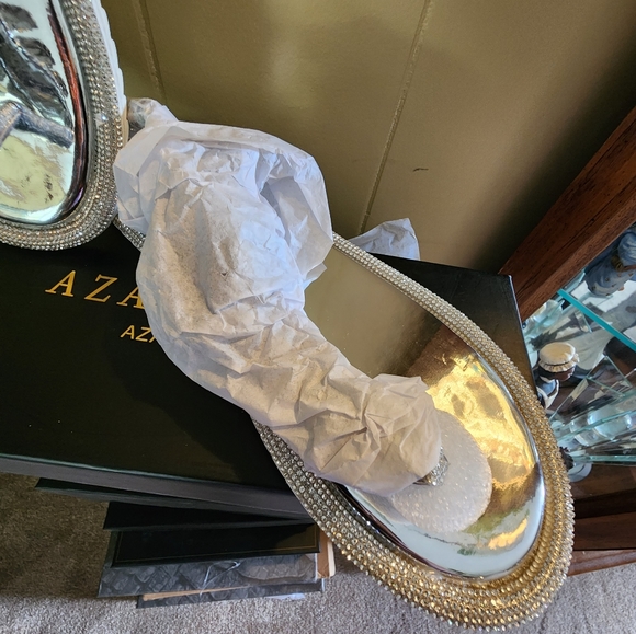 Shoes - Picture 4 of 6